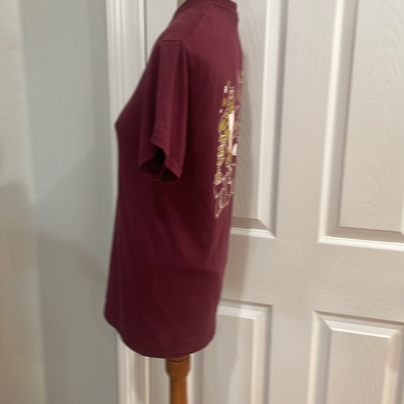 girls love their tigers cheer T-shirt Gildan burgundy red size S - Picture 6 of 8